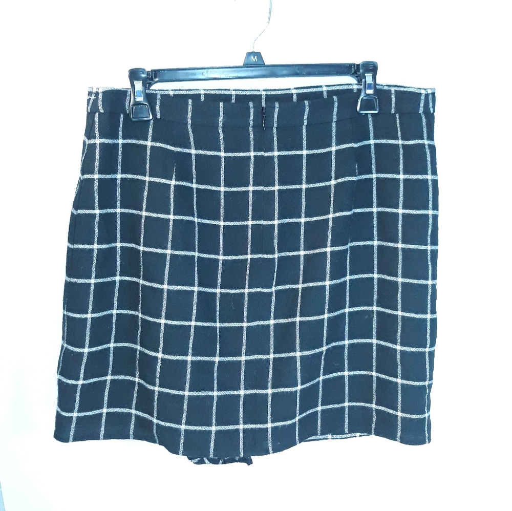 Madewell Windowpane Ruffle front Skirt - Picture 3 of 8